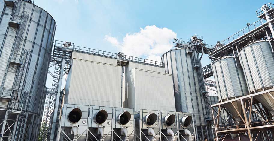 七千億美元市場博弈：中外化工設備企業(yè)的技術(shù)壁壘與份額爭奪